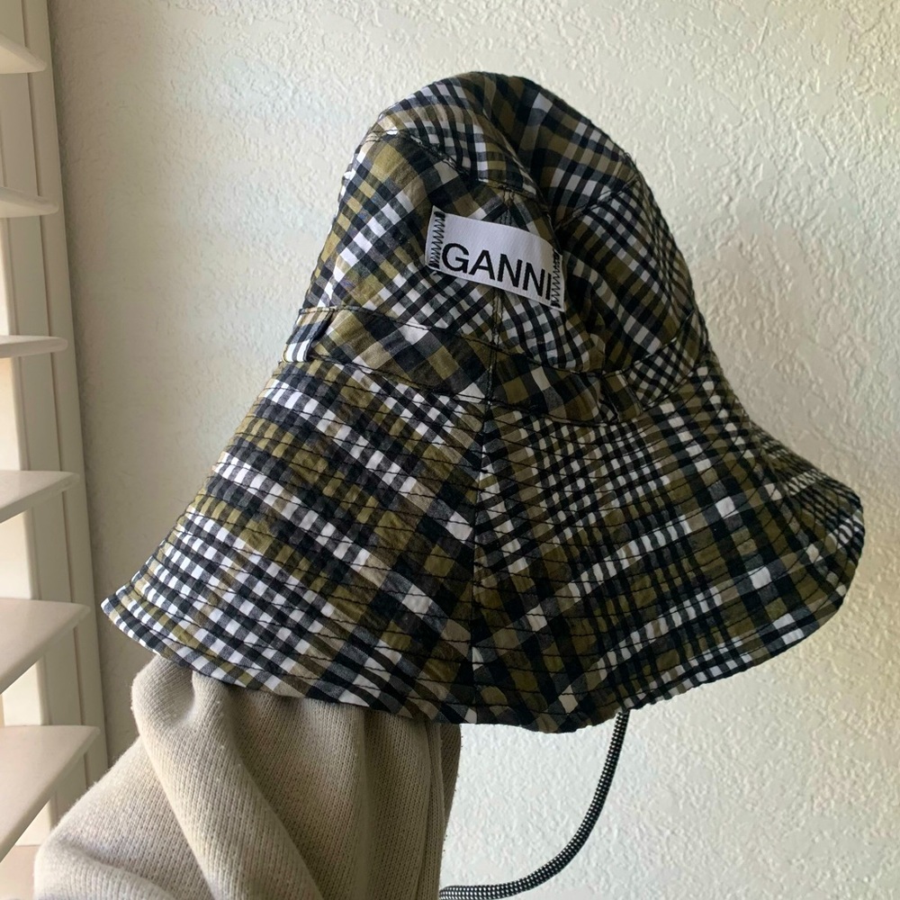 Ganni bucket hat NWOT